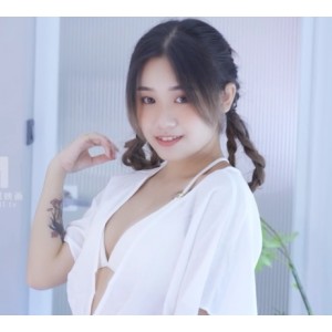 火辣热舞网红女演员韩棠与男主热舞点燃观众！