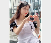 抖音秀：穿越时空，网红女神魅力登场