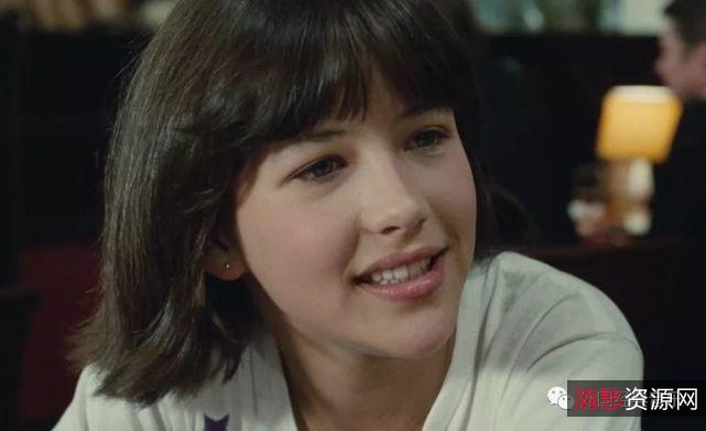 《1982年/初吻/苏菲·玛索/HD1080/2部/未删减版》：经典青春爱情电影，爱意和坦白抓住观众心！