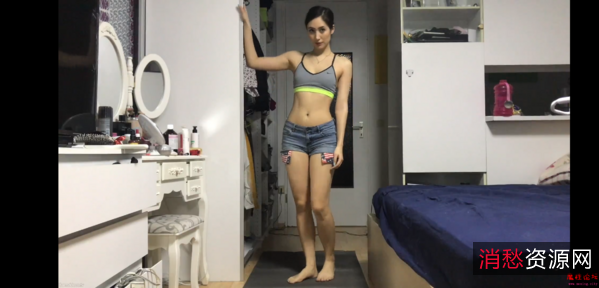 探索MaggieQ的瑜伽之旅：网红名模瑜伽达人的魅力