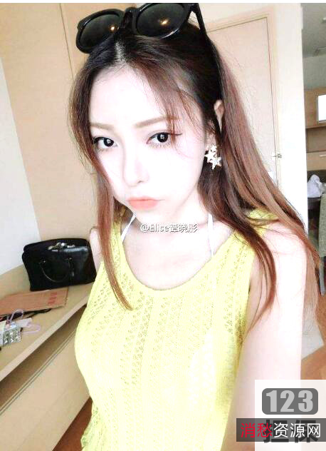 谭晓彤精彩视频集锦：17部视频+28部补更，极致颜值+性感身材+大腿粉丝必备！