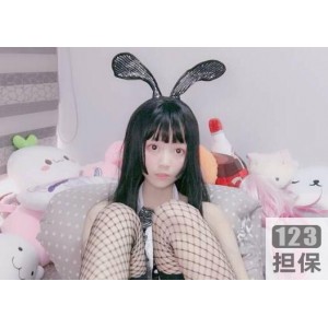 《精选小奈奈白衬衫+玩具合集！网红小奈奈发布视频资源，可爱活泼分享快乐》