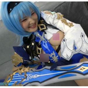 精选宝贝岛国COS原神优菈精美服装照片及视频：漂亮身材、长相相似、大小搭配！