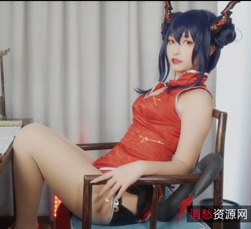 《抖音热血经典：神樂坂真冬Cosplay女神魅力登场》