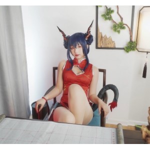 《抖音热血经典：神樂坂真冬Cosplay女神魅力登场》