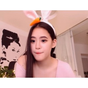 欧美风格的LiChang，性感魅力十足，完美身材、豪放气质，让你瞠目结舌！