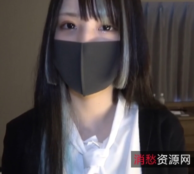 网红梦梦：膝袜黑白大罩杯美腿妹子，完美身材灵动神态活泼表情折服人心