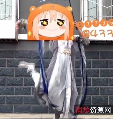 COS剑三妹子：灰色长裙丝质袜子学生服装可爱玩具