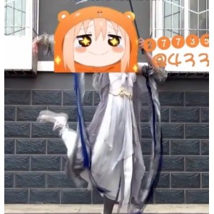 COS剑三妹子：灰色长裙丝质袜子学生服装可爱玩具