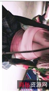 珍贵的礼物：南京网红反差女神珍贵的火辣身材、青纯格子学生服装、白衬衣白领女强人，懂男人欲望的故事