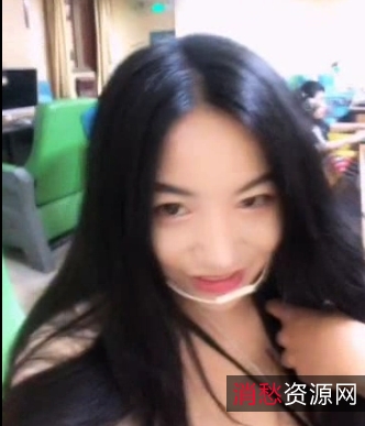 网红陈丝丝精品资源:精选浮力姬、自虐风格、蜡烛、皮鞭等,完整抖M女神完整合集