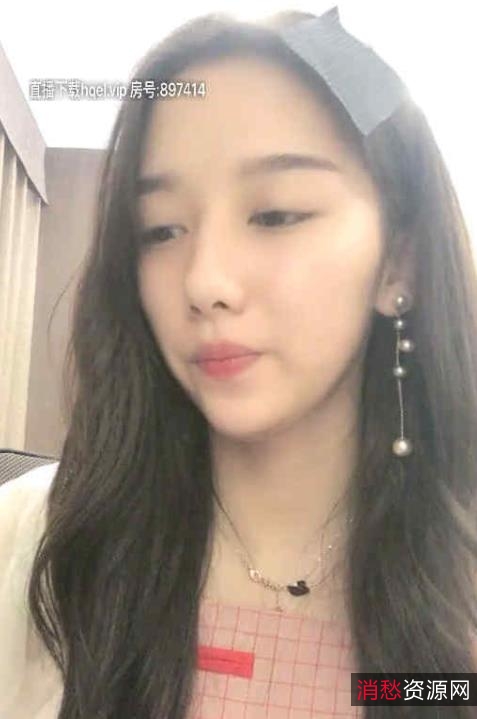 斗鱼美女主播星luck瓜子脸大眼睛经典美人脸身材坚挺白皙撩肢体声音土豪小舌头挑逗社保资源65v19.7G