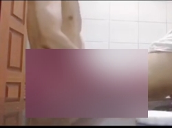 网红陈菲和名凤嘉定的私拍精彩瞬间：上海36E视频资源，16v+288M可在百度盘下载