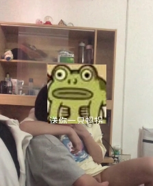 疯狂激吻：双女畸形恋攻守暴抠假JJ打粑粑吃瓜自拍2.1G3v百度盘