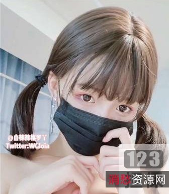 1.格罗丫白袜袜:玩蛋蛋的格罗丫2.二次元花嫁少女:超萌JK学妹3.play熊black丝大姐姐:爱玩游戏的灰发姬4.水晶系列:白发小白裙系列5.道具自娱自乐:橙裙蓝美瞳系列6.楼梯上的小姐姐:猫猫COS浅蓝色长裙7.圣诞特辑:推特日常8.袜之空:英语好难学宅舞足系列血色妹子9.上位胀婧嘘嘘