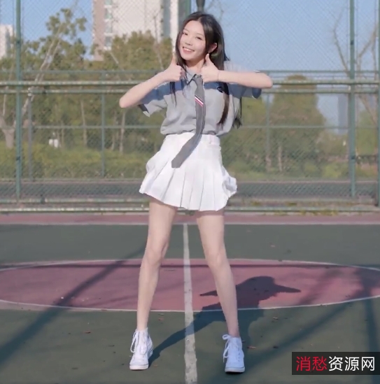 B站UP主欣小萌的人工合成视频