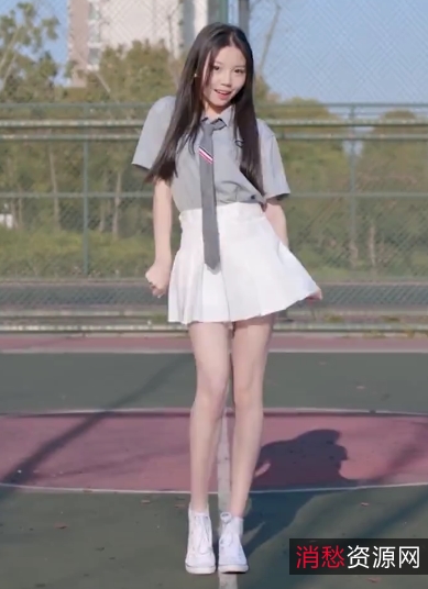 B站UP主欣小萌的人工合成视频