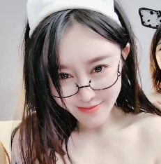 三女齐聚一堂，互擦道就娆场面乱来的1V四人游（1.89GB百度盘）