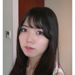 年轻清纯可爱女孩1v+1.21g百度盘商品