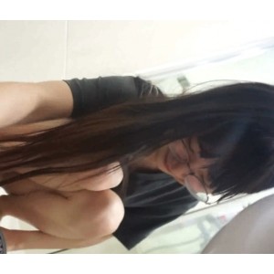 《韩国金先生早期作品：探花女主角的嬉戏与打闹》