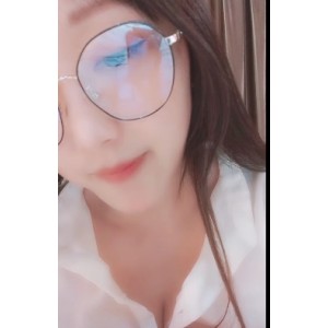 天使一样的女主播：白丫头呀的两部作品