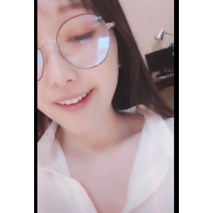 天使一样的女主播：白丫头呀的两部作品