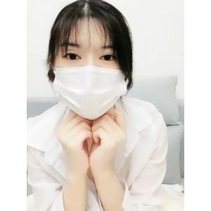 软绵绵超大合集45G：神秘主角的魅力表演这个合集包含了各种主题和风格的视频，从细腻的情感戏到激烈的动作片，每个视频都带给观众不同的视听享受。神秘主角的外貌更是让人过目不忘，他深邃的眼睛、乌黑的头发和令人心动的微笑让每一个表情都牵动观众的心弦。附带现场照片作证，永久链接，失效随缘补！