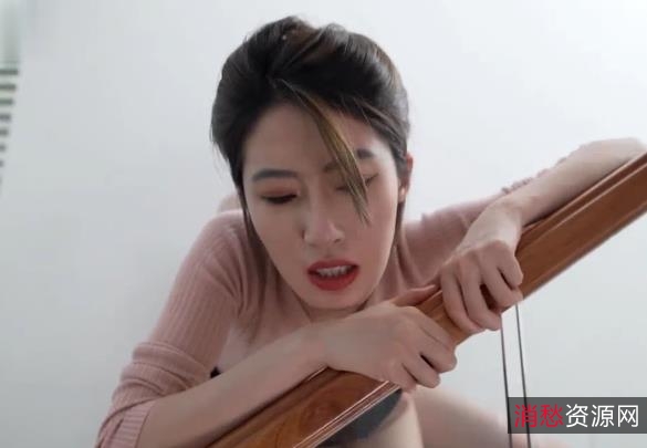 某航空空姐副机长丈夫三角关系大揭秘，颜值抗打耐看，29分钟视频一比一还原