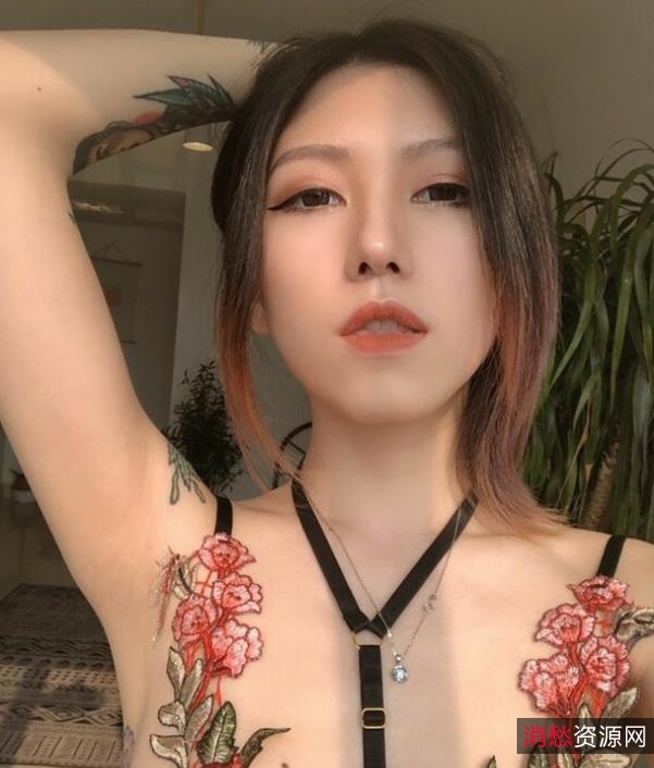 浮力姬小姐姐：霸气御姐的野性魅力，16V-9.2G视频合集