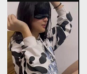 推特博主@qing大神清：露脸自拍视频数量大，清纯颜值妹子