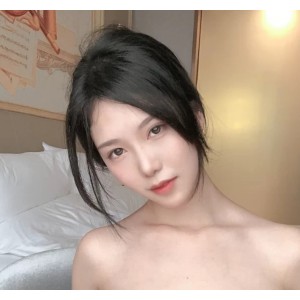 说，这个视频合集不仅是对抖娘利世的一次全方位展示，也是时尚爱好者们不容错过的精彩内容。立即点击链接，感受透视雪纺和碎花内衣的魅力吧！