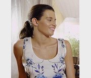 欧美妹子第一次见血4部，颜值粉嫩动作片，总大小1.3G，观看收藏下载