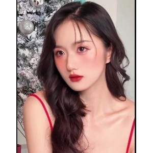 顶级女模幻儿：泄密资源发布，完整版下水道短视频车衣棒棒糖露脸粉丝观看