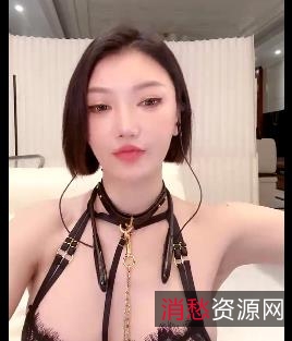 小巫婆：颜值车灯身材福利合集，快手道具秀下载