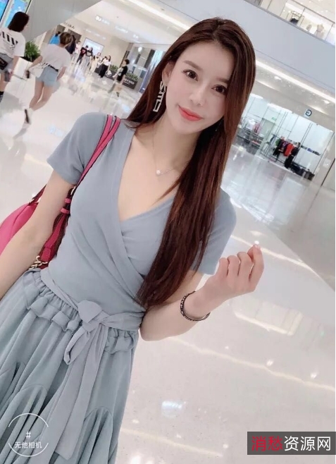 自拍系列《最新25部》合集:何雯娜的多面魅力