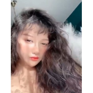 小尤奈福利视频合集，12.4g大小，精彩内容不容错过！