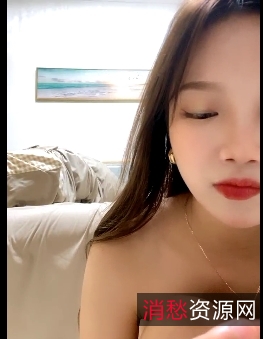 网红小姐姐一只奶包口罩作品三部