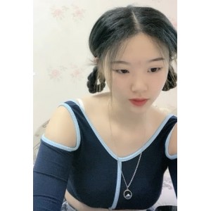 小熊维尼呀18岁女主播作品合集，颜值身材男朋友视频6.1G