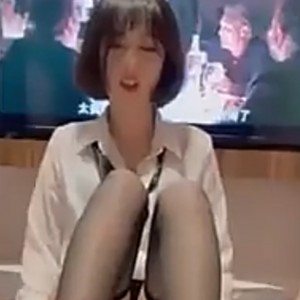 超级女神美野与肌肉狗的定制版互动视频，11分24秒，PDF格式，22V+3.08G