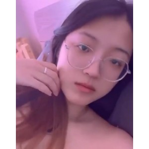 河南赵露露超精选泄密美女图影23三人游92V，1.46G视频百度盘充钱购买