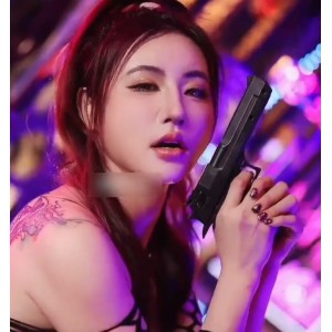 搜查官费爵娜：M字开腿剧情演绎，束缚挑战，1.74G作品