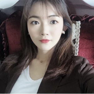 痴迷爱好胀婧打胶恋鞋尾随跟踪，视频7V+15三人游，450M