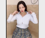 辉夜姬自拍福利资源！70个视频总大小4.9G！V群Q群炒作新资源！粉丝见面会标价499！588！