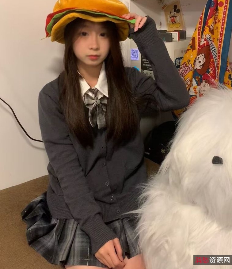 高中生嫩妹热舞视频定制,15p17v+26.3m冷门资源