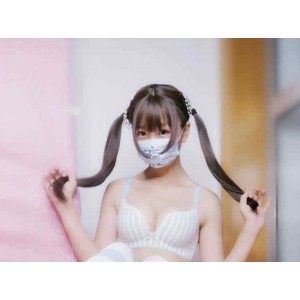 网红妹子液液酱YeYe高人气福利姬，5.5G视频集合，娃娃脸长腿女仆诱惑