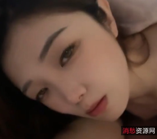 南艺校草李佳琳、校花孙M瑶:艺术收藏大观,百度ED2K视频精彩呈现