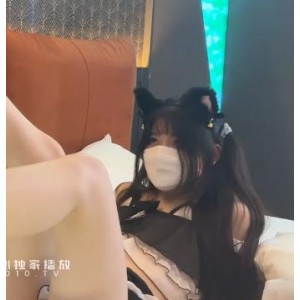 樱川奈奈：黑白双丝乱来情节，用嘴用脚叫醒服务，小L莉糖心传媒三部作品