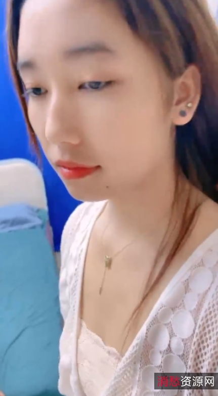 朴实真实：6个00后小西瓜黑白配299v177g视频珍藏