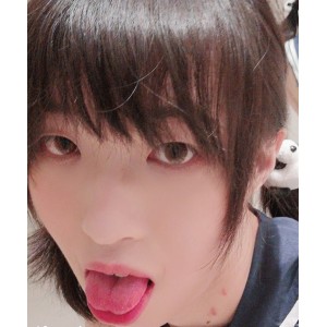 推特20万粉丝眼镜TS，俞喵喵私拍照片曝光，百度收藏量飙升！