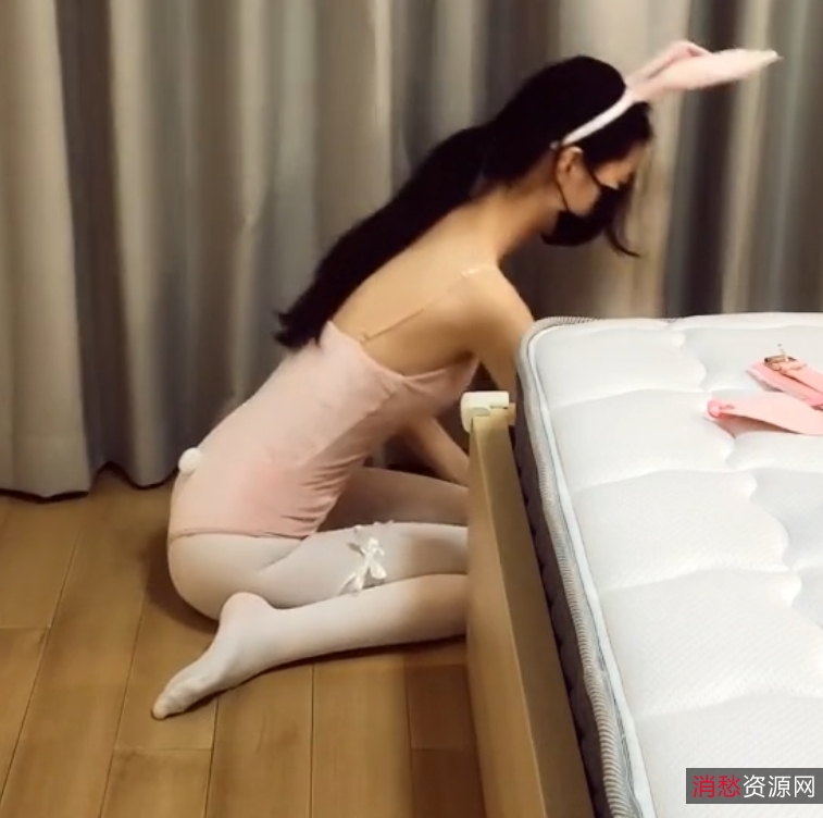 转载搬运百度盘九尾少女SM指教合集43V26.1G，白丝束缚大长腿